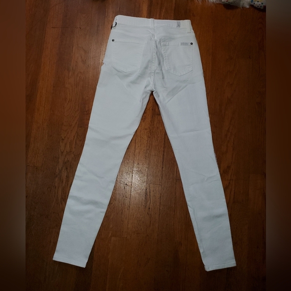 7 For All Mankind White Jeans with Pink Trim NWT - Picture 3 of 13